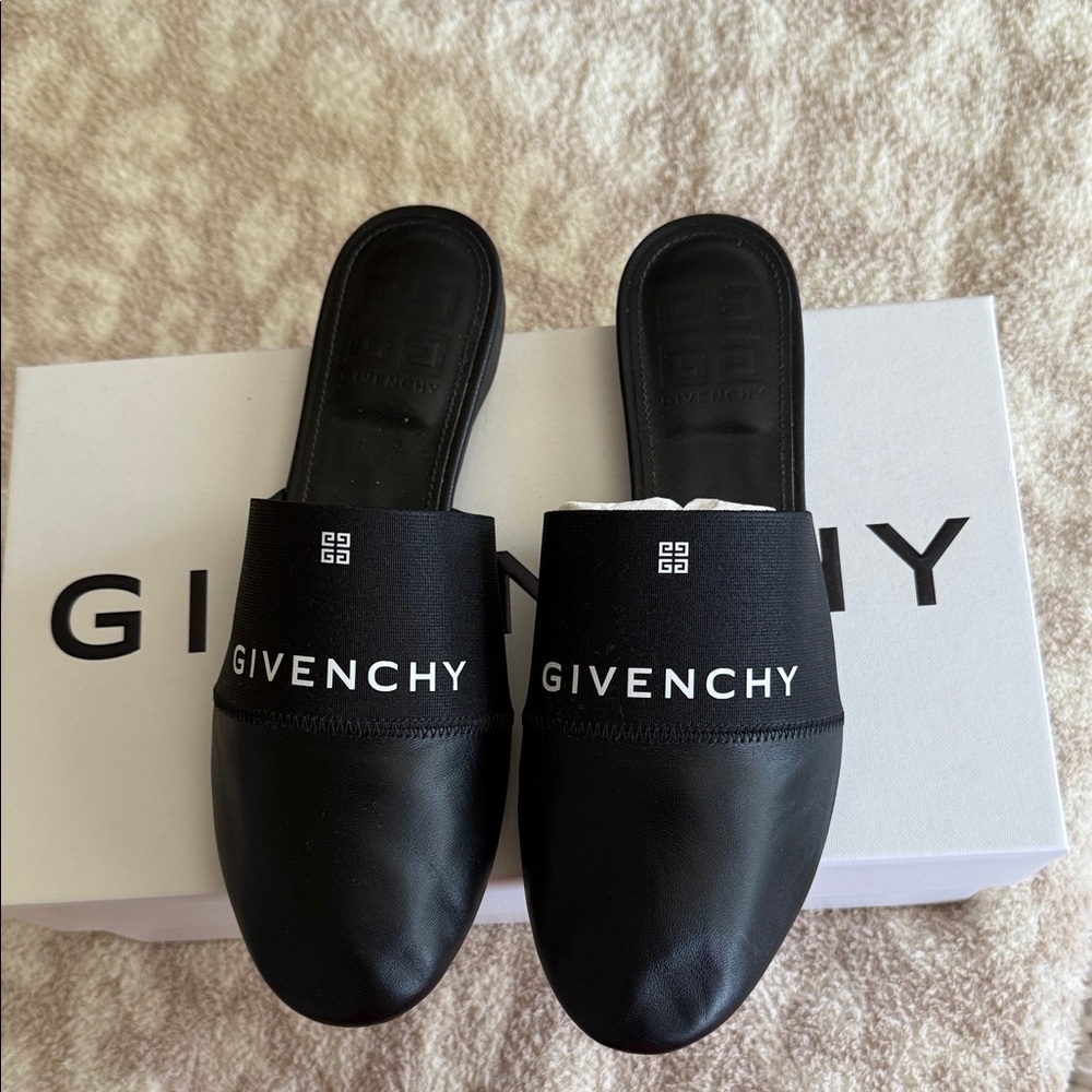 Givenchy Women's Mules